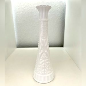Vintage milk glass vase, Star and Bars Pattern, Circa 1960s